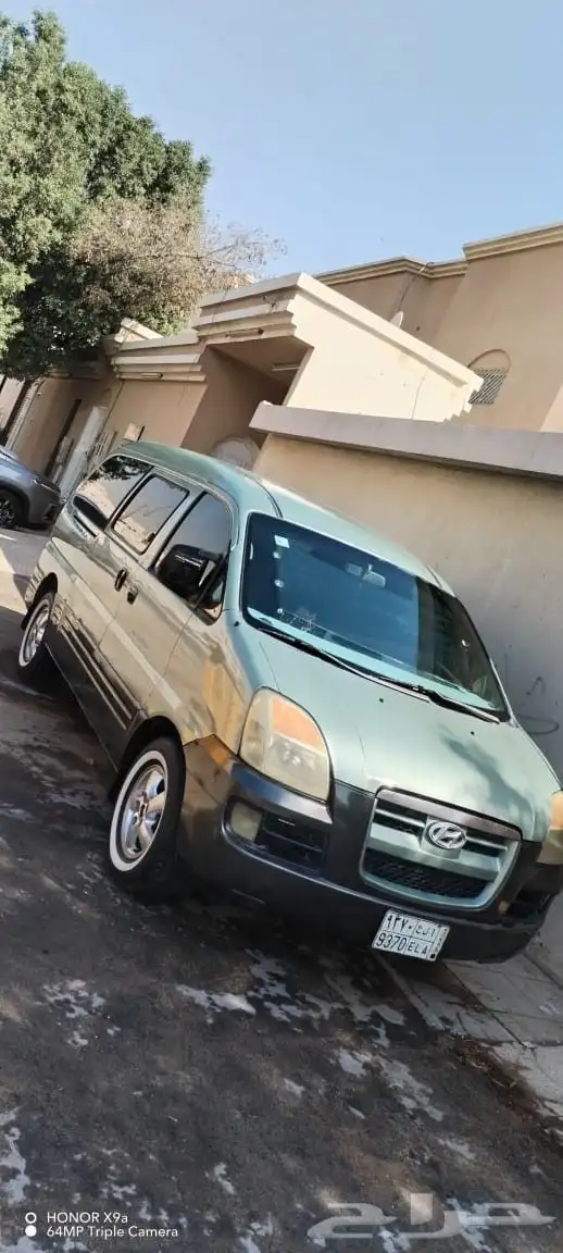 هيونداي باص H1 . موديل 2005 قير عادي بنزين 3