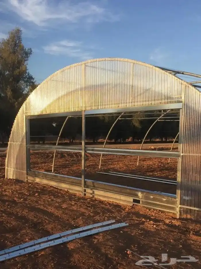 للبيع بيوت محميه وجميع مستلزماتها 4