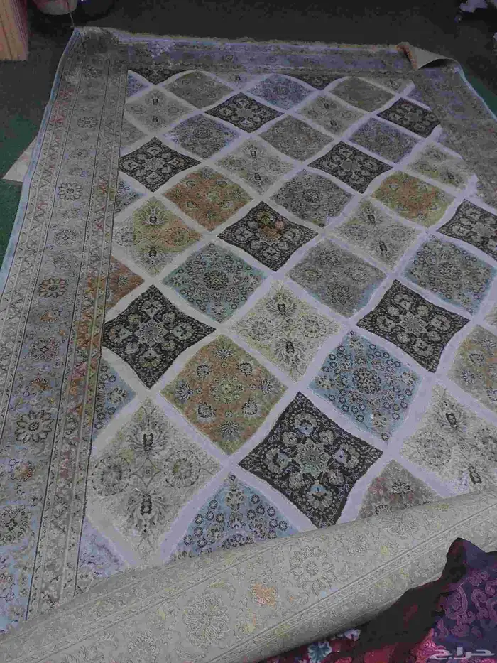 للبيع سجاد 3في 2 حرير 0