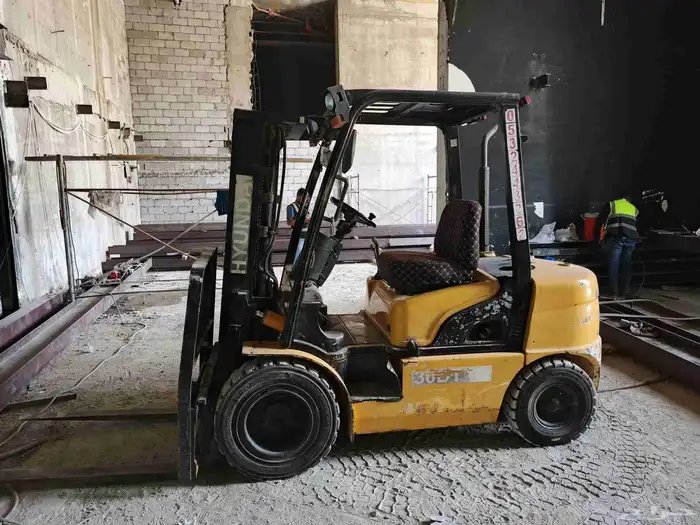 رافعه شوكية سكين فوركليفت للايجار في جده 0