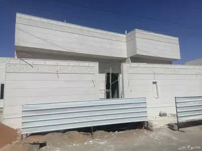 لياسة ملونة. بديل الحجر 16