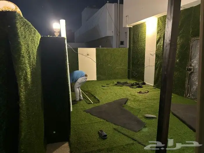 تفصيل مظله و كراسي و بديل خشب و عشب صناعي كل 10