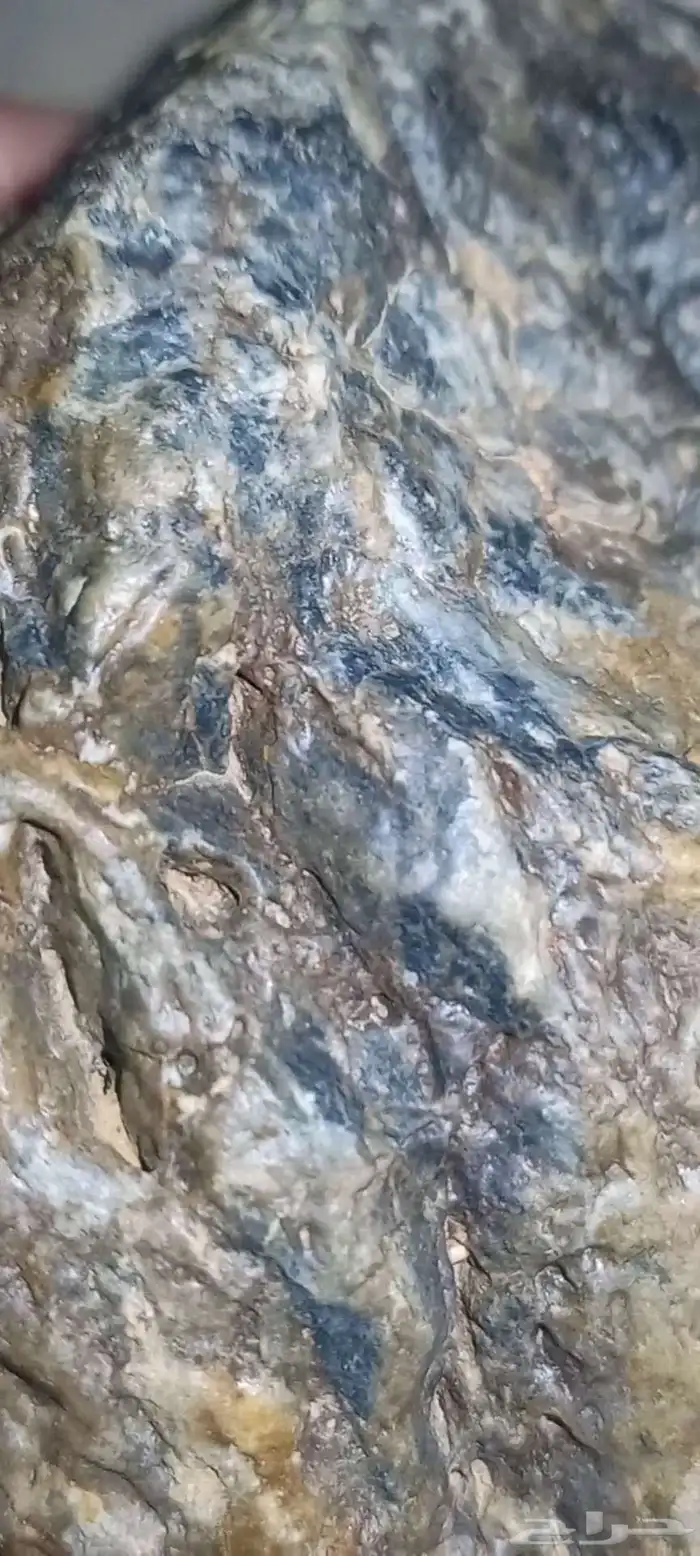 خام الكوراندوم ياقوت أزرق . 6 . Corundum raw sapphire 6