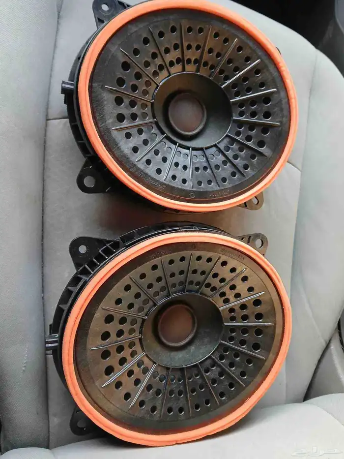 سماعات jbl للكامري من موديل 18 إلى 25 0