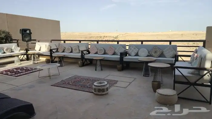 جلسات شعبيه طاولات طعام كراسي قهوجين صبابين راجل ونساء 0