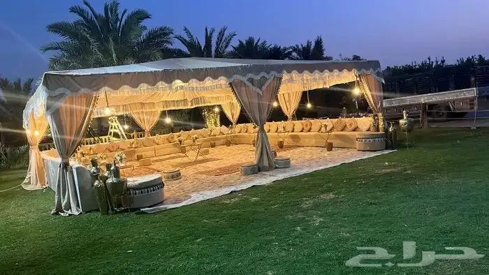 جلسات شعبيه طاولات طعام كراسي قهوجين صبابين راجل ونساء 5