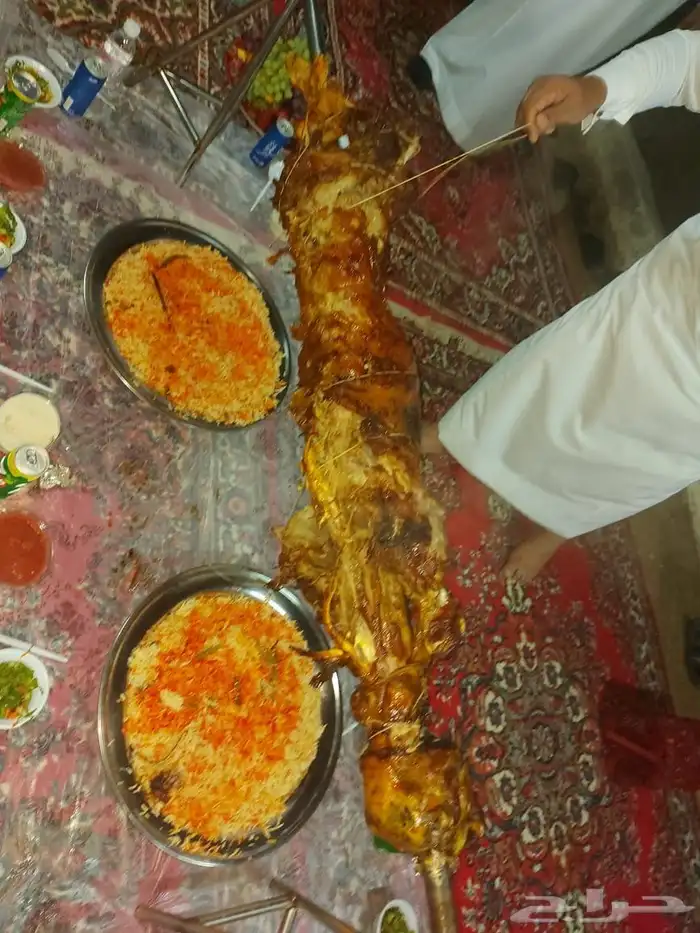 عثماني  عند الطلب يتم تقديم   رز بشاور بالزبيب و المكسرات 3