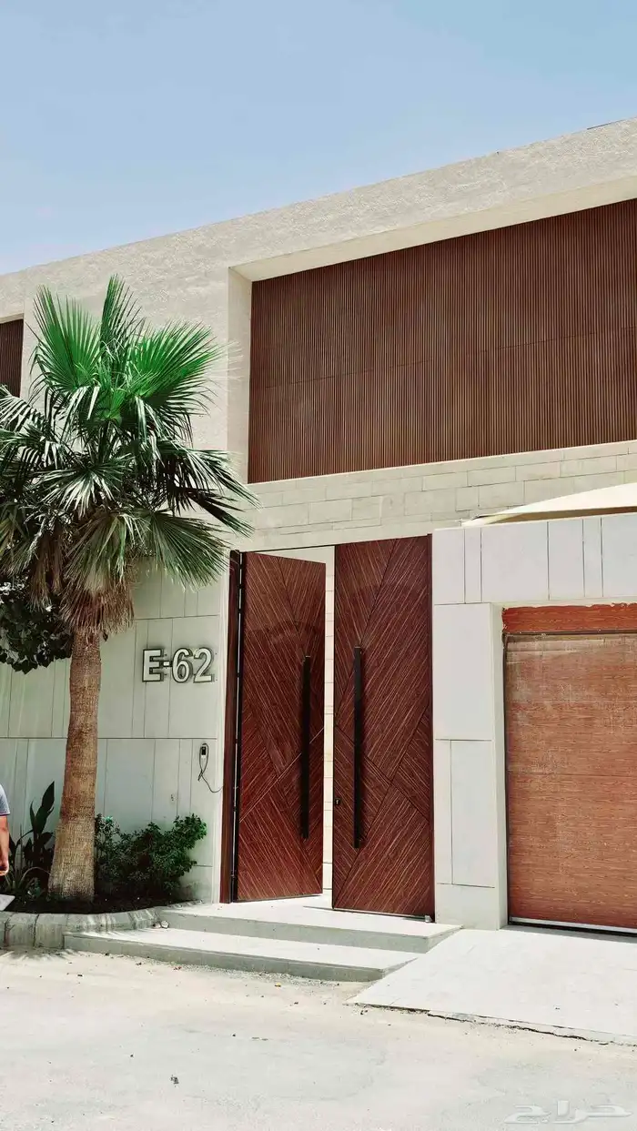 تكسيات خارجية _ تكسيات خشبيه _ وجهات منازل _ ديكور خارجي 6