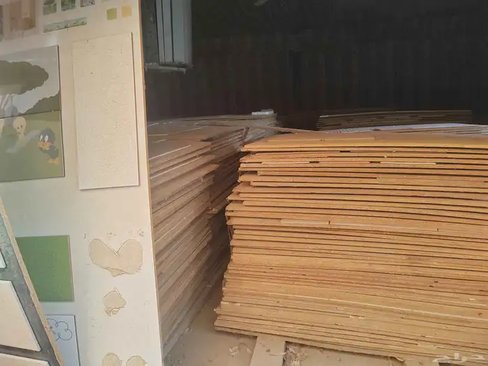 الأواح خشب كم هي بصوره الوح الواحد 20 ريال فقط 0