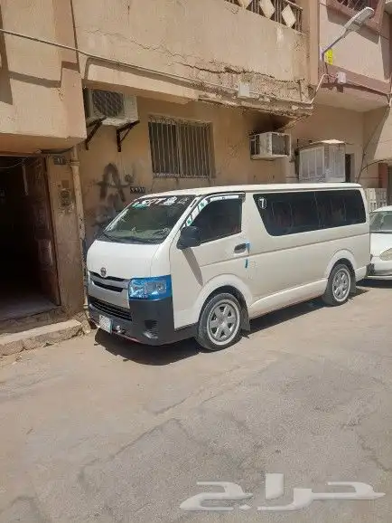 تويوتا هايس باص الإيجار مع سواق أو مشوار خاص 0