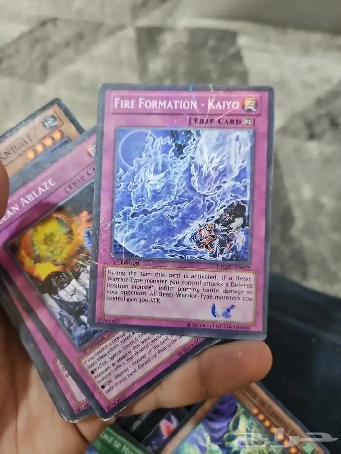 أوراق لعب يوغي يو اكس 4