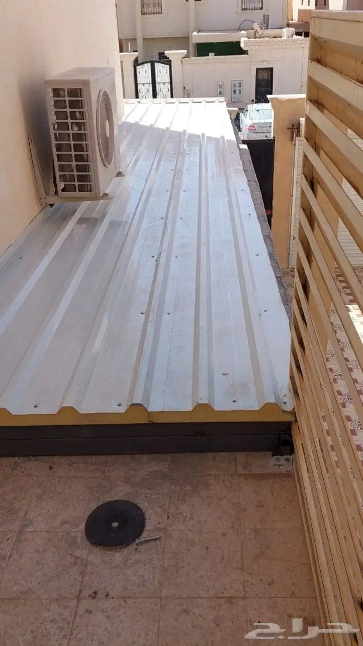 حداد لحام مظلات سواتر سندويش بنل 3