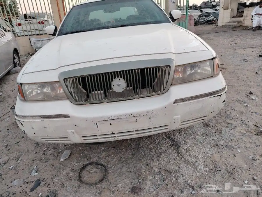 فورد ماركيز 1999 بيع قطع غيار داخليه مكينه قير محركات تشليح 0