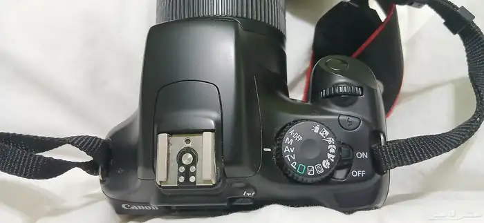 للبيع كانون d1100 شبه جديد 5