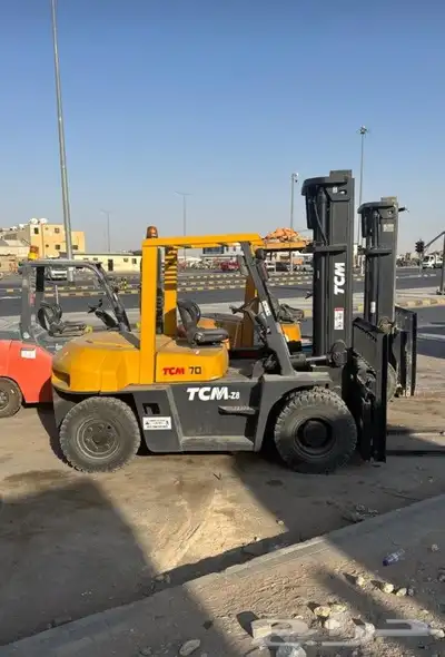 يوجد لدينا تجاره معده ثقيله الا اجاره اليوميت وشهري 2