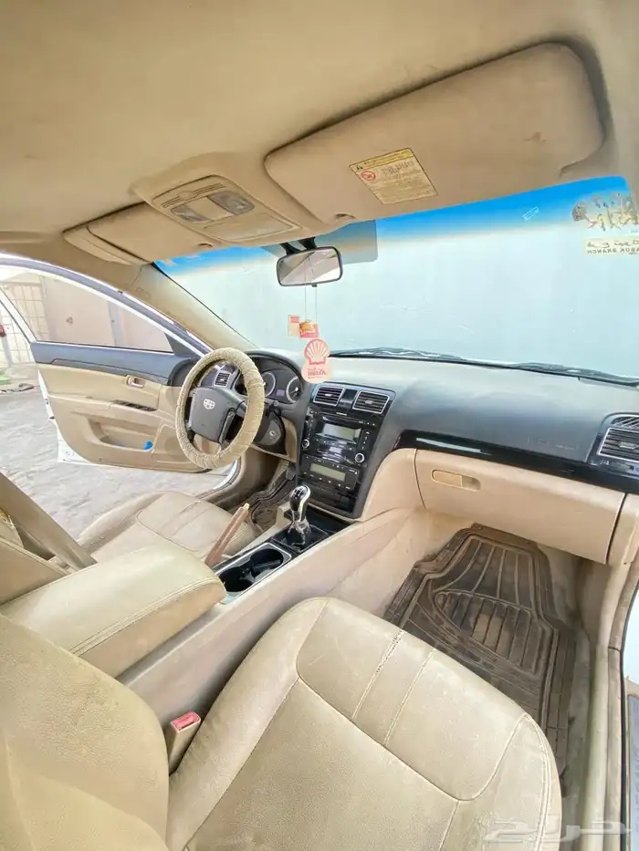 جيلي E8 2014 للبيع او البدل 3