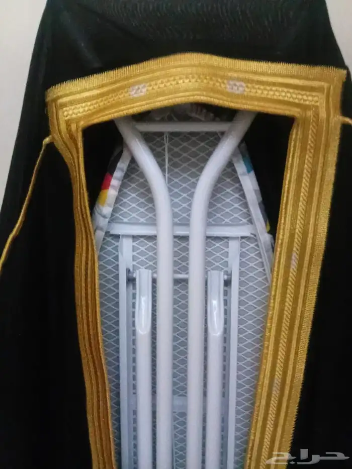 بشت للبيع في الرياض مشلح للبيع بشت استخدام مرة وحدة لبسته وق 5