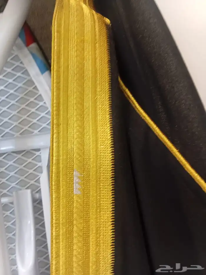 بشت للبيع في الرياض مشلح للبيع بشت استخدام مرة وحدة لبسته وق 2