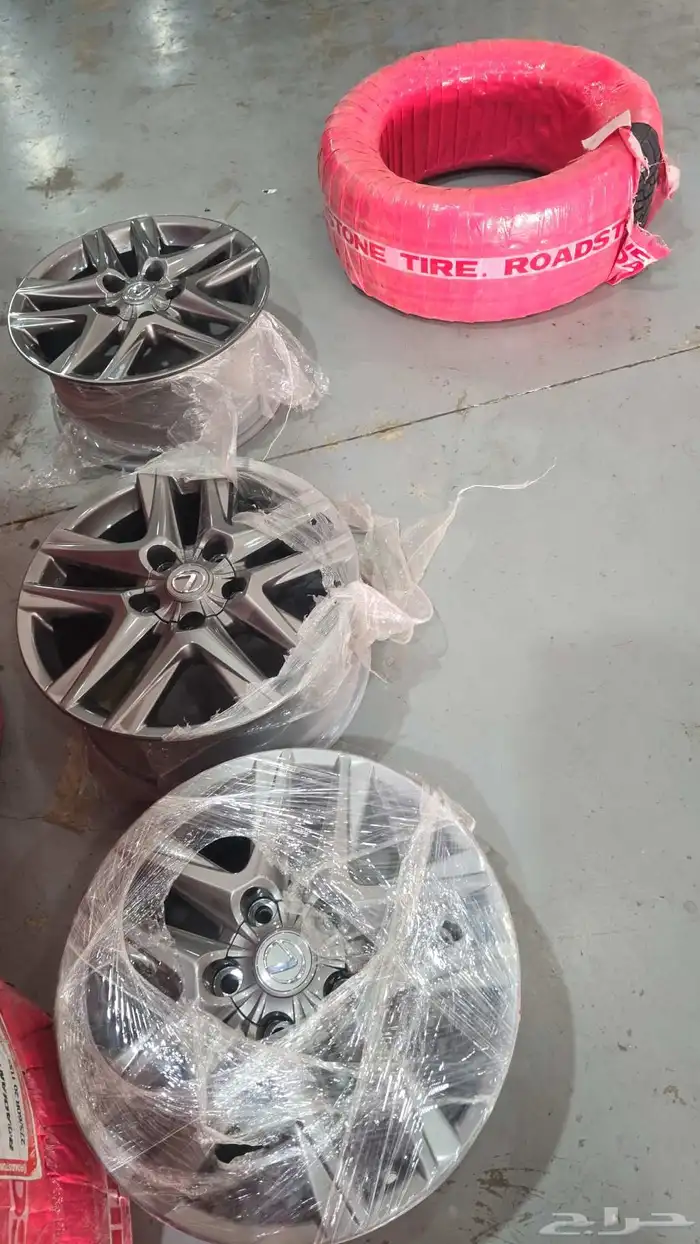 السلام عليكم يوجد لدينا جنوط جيب لكزز مديل 15 اصلي وكاله 0