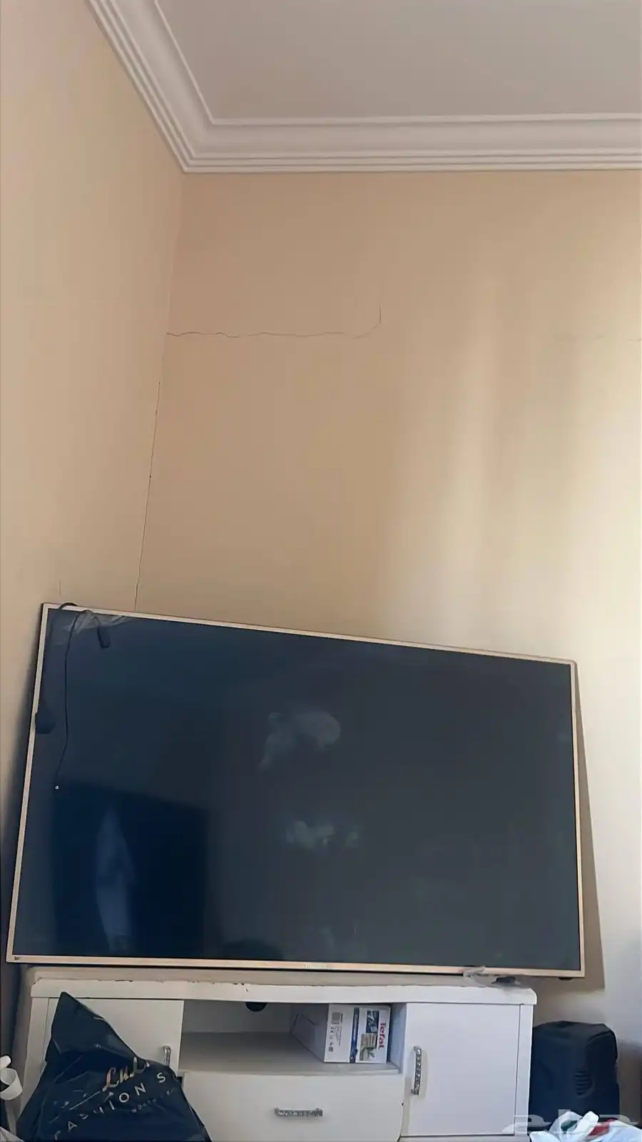 للبيع مكنسه مكواة وتلفزيون 4