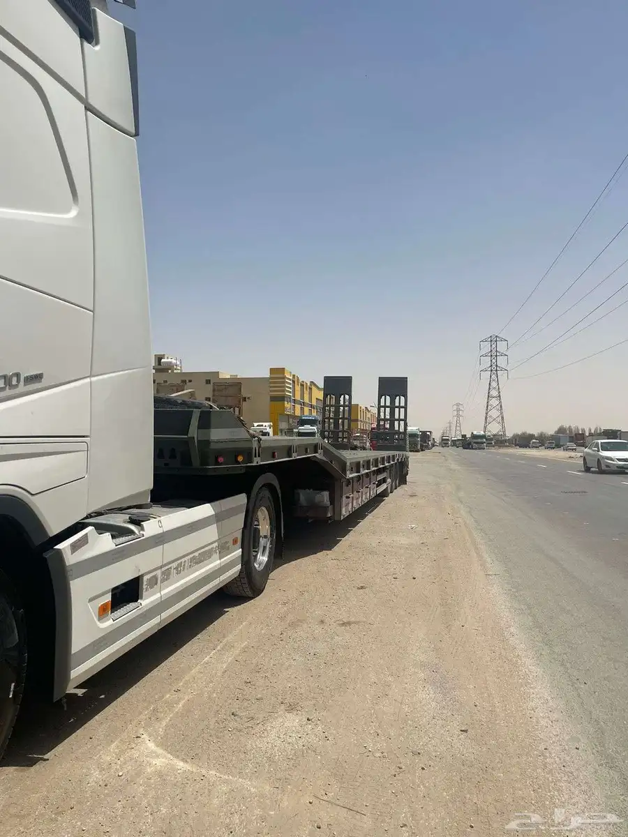 equipments  heavy transport rental 8