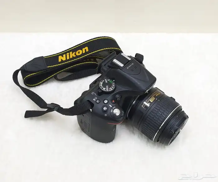 كاميرا نيكون D5200 مع و واي فاي 3