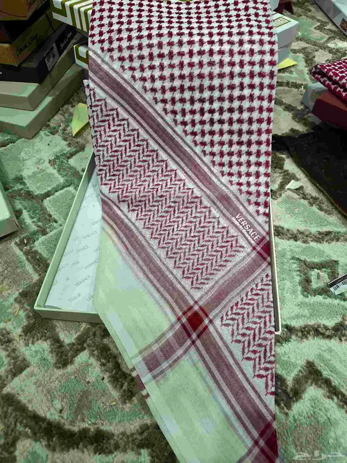 شماغ فيرزاتشي VERSACE كلاسيك مقاس 62 فقط 2