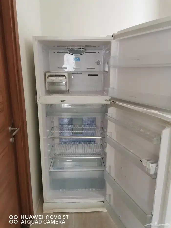 ثلاجة كهربتها 110 وغاز كهربائي 2