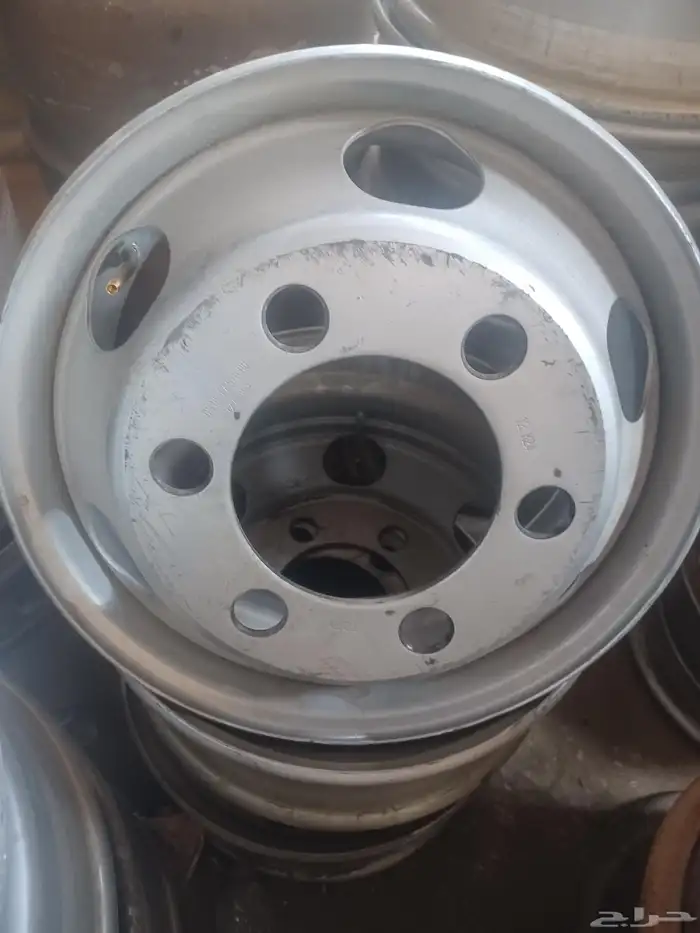 جنوط 17 ونص 6 مسمار أصلي وكاله 0