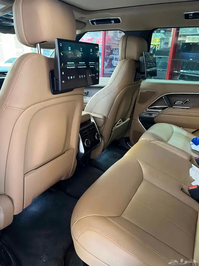 شاشات خلفيه رنج روفر فوج 2024 6