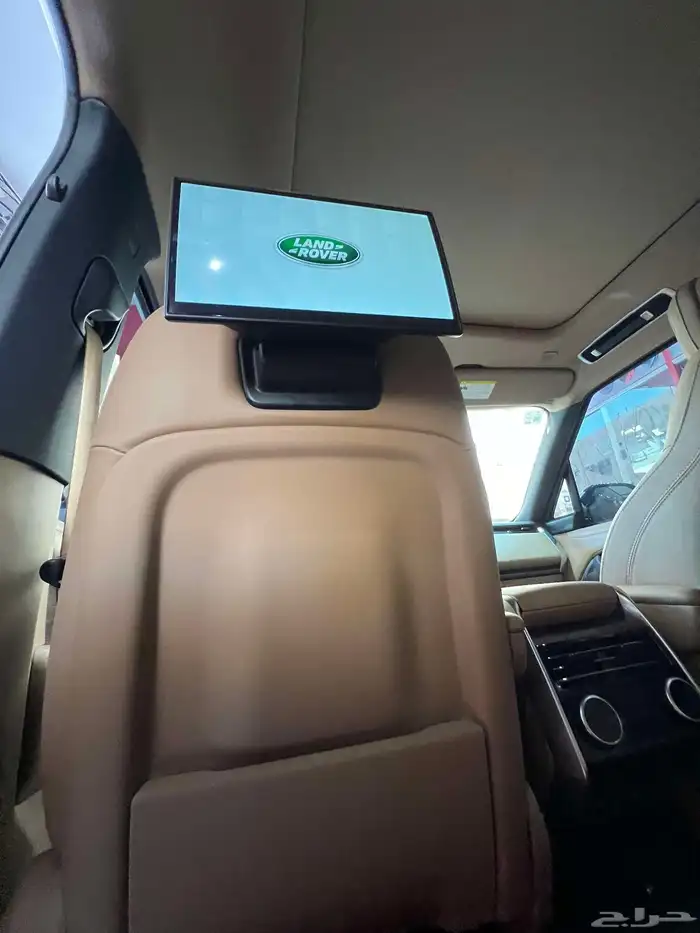 شاشات خلفيه رنج روفر فوج 2024 3