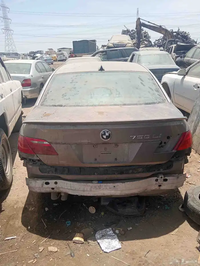 قطع غيار بي ام 740Li موديل 2008 4