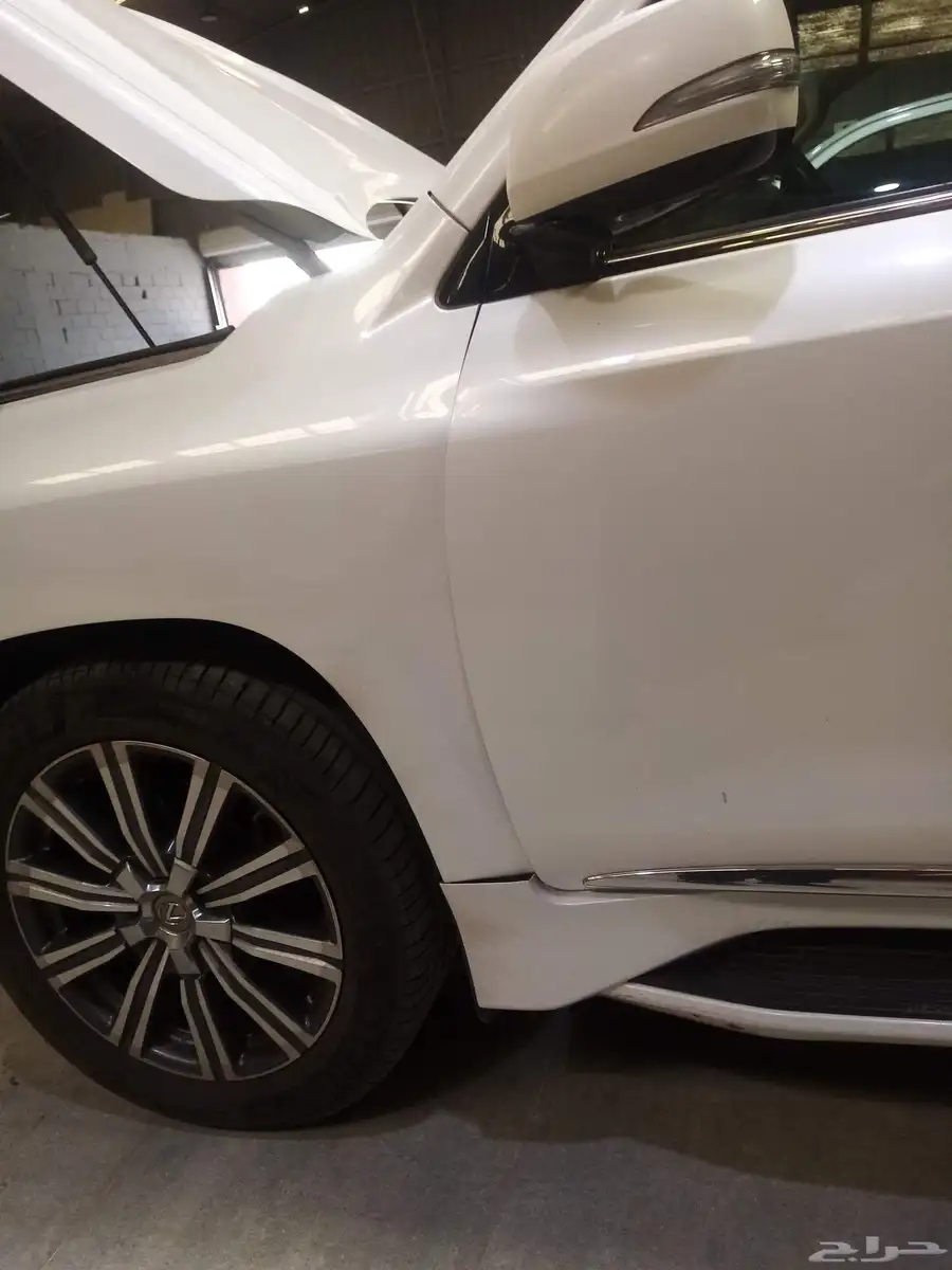 سمكره وتعديل كبوت ورفرف مع الوزنيات سياره LEXUS LX 570 2