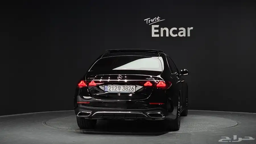 مرسيدس _ E300 _ 2025 15