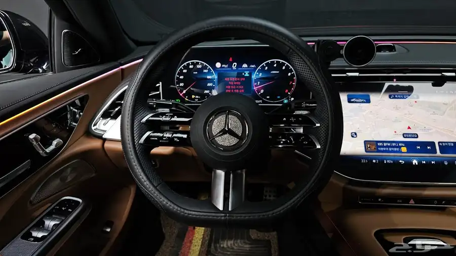مرسيدس _ E300 _ 2025 11