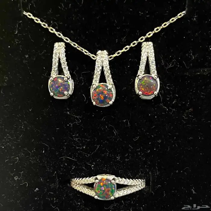 طقم فضه بفصوص اوبال طبيعي 0