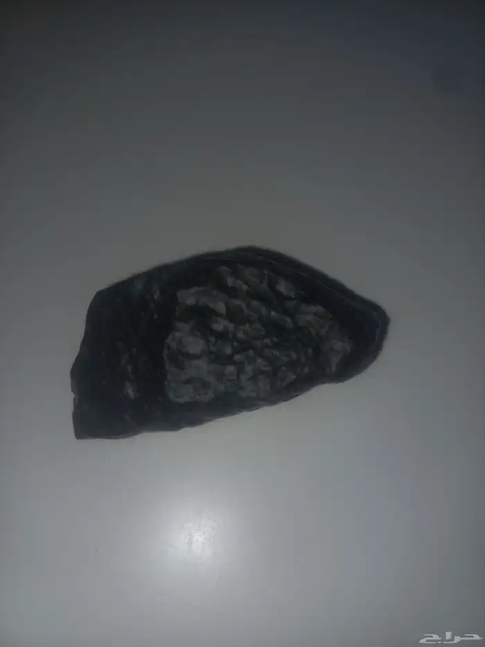 نيزك للبيع 0