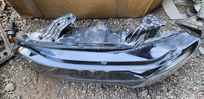 شمعه يسار هوندا اكورد 2018-2023 2