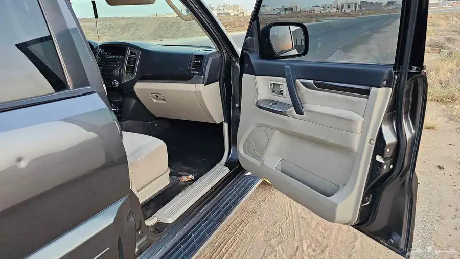باجيرو 2015 10
