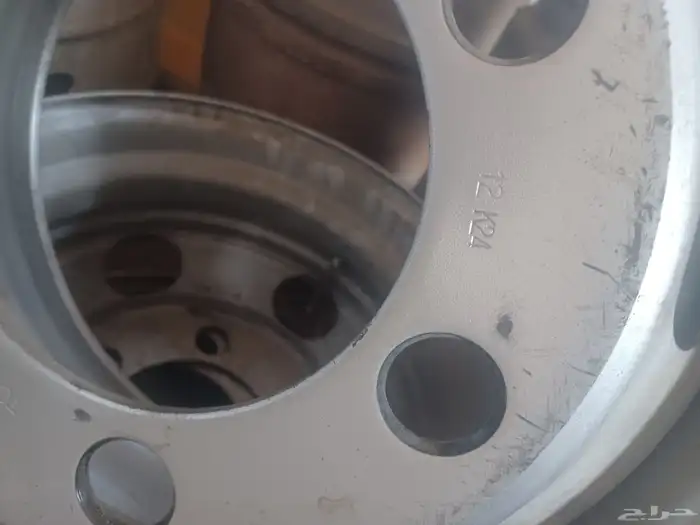 جنوط 17 ونص 6 مسمار أصلي وكاله 1