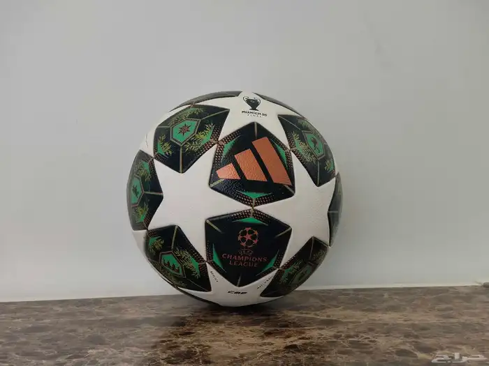 كرة نهائي دوري الابطال اصلية من اديداس 0