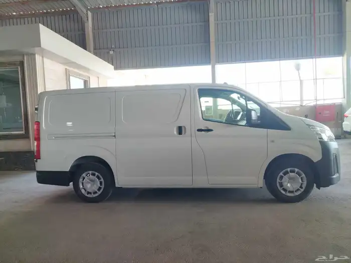 2025 تويوتا بضاعه قير اتماتيك ديزل 4