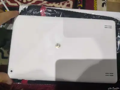 تابلت بنظام ويندوز 4