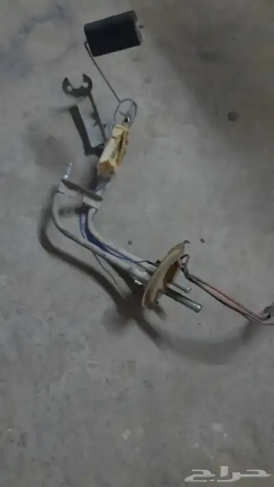 للبيع قطع غيار جيب شيروكي 3