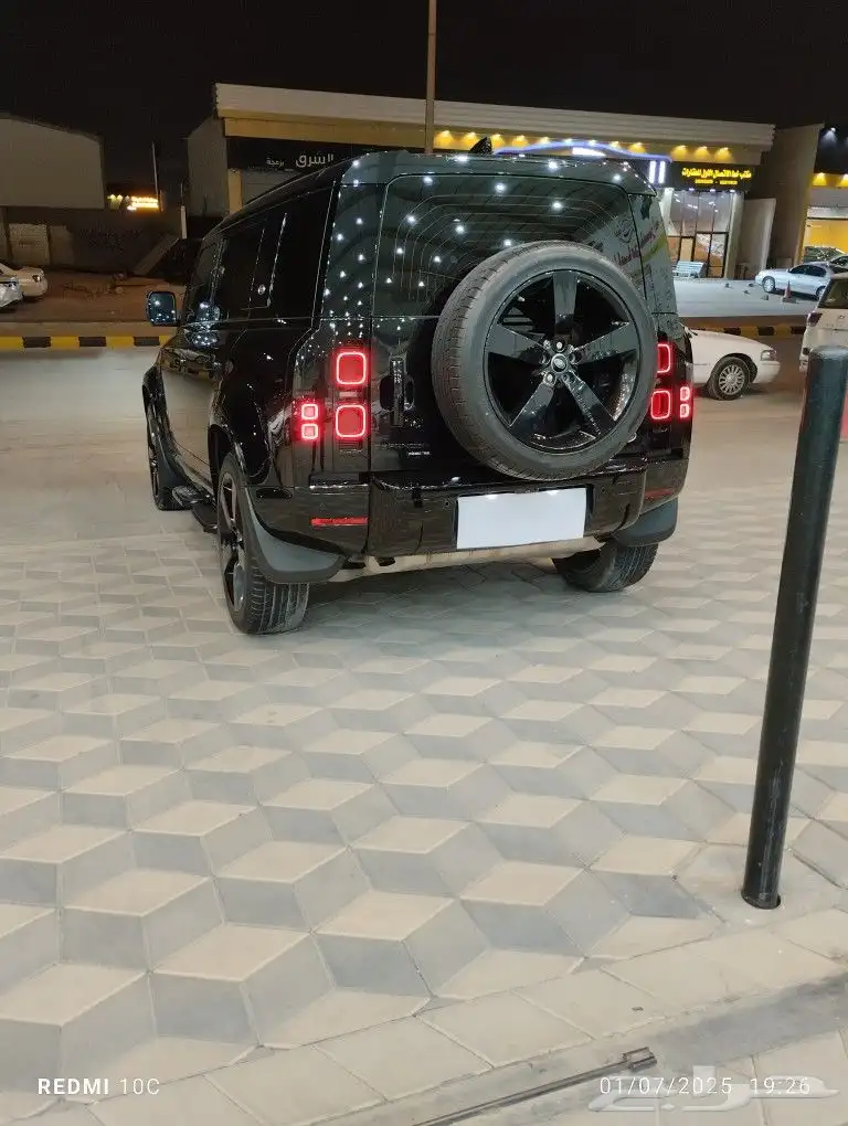 DEFENDER 2020 P 400 SE 8