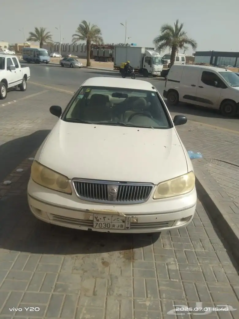 Nissan sunny km 303900 new tyers 1