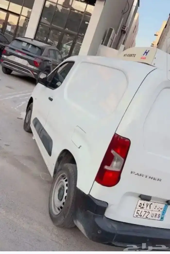 باص بيجو باتنر 2021 ديزل ثلاجه 8