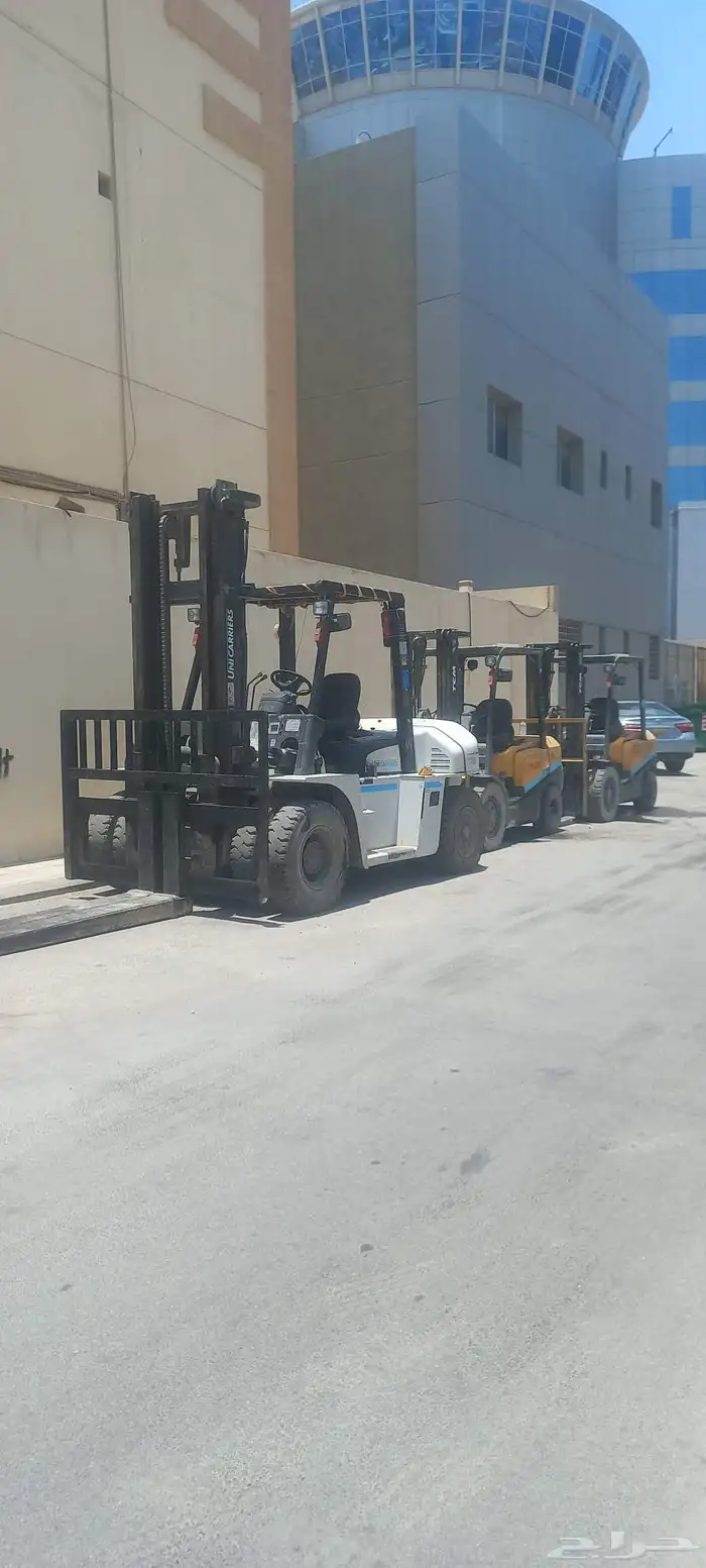 رافعه شوكيه 3طن رافعه شوكيه 5طن للايجار 6