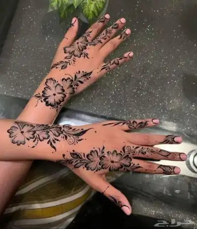 عرووض نقش حناء وحلاوه ودلكه سودانيه مع مختصه واستشوار وميكب 0