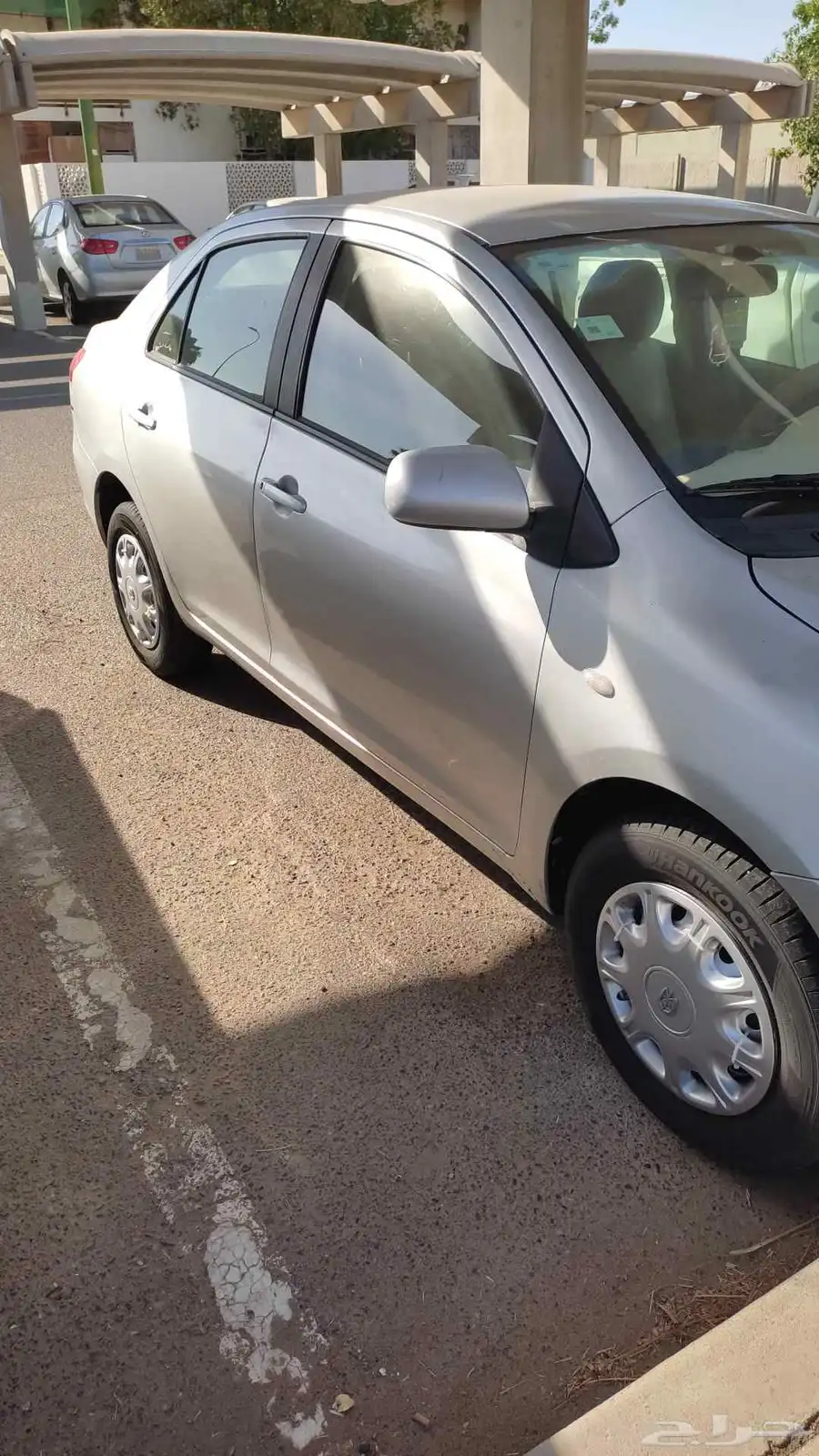Toyota Yaris car 2010 model 2